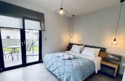 Nea Iraklia Apartment | TheaSea Luxury Suites- Studio Suite 3