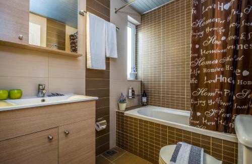 Makrys Tichos Apartment | Theos Village Apartments