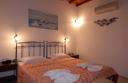 Agios Ioannis Hostel | Tinos Suites & Apartments
