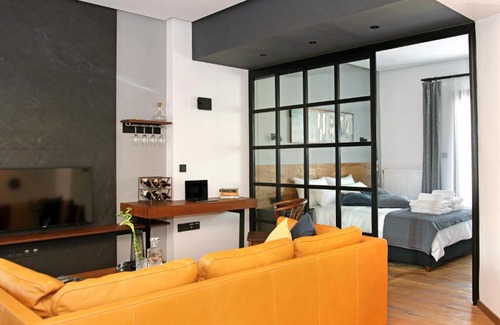 Thessaloniki City Centre Apartment | Tom's Bachelor Pad