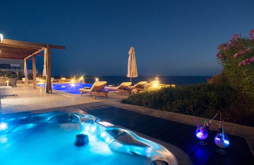 Pefkos Villa | TOP LUXURY 5 BEDROOM VILLA WITH PRIVATE HEATED POOL AND TENNIS COURT IN PEFKOS