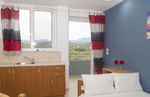 Korfalonas Apartment | Traditional Villa with Apartements in Olive Grove