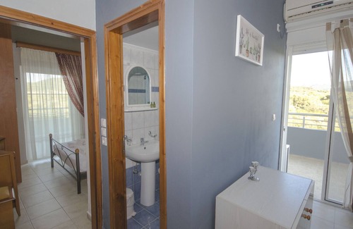 Korfalonas Apartment | Traditional Villa with Apartements in Olive Grove