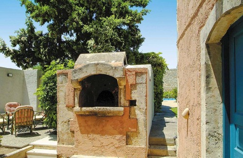 Prinos Villa | Traditional villa with fantastic outdoor space