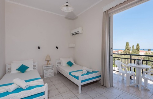 Alykes Apartment | Two Bedroom Apartment (4 pax) - The Lofos Studios