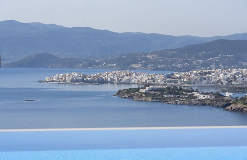 Agios Nikolaos Apartment | Unique & stunning property for 2. Large private infinity pool. Stunning position