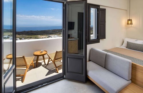 Vourvoulos Hotel | Venus Sunrise Suites & Villas