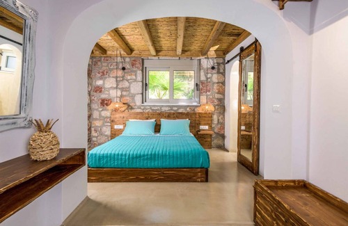 Lardos Villa | Villa ∙ 2 bedrooms ∙ 2 guests