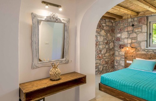 Lardos Villa | Villa ∙ 2 bedrooms ∙ 2 guests