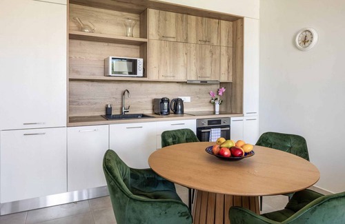 Adelianos Kampos Villa | Villa ∙ 2 bedrooms ∙ 4 guests
