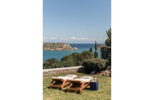 Elounda Villa | Villa ∙ 3 bedrooms ∙ 6 guests