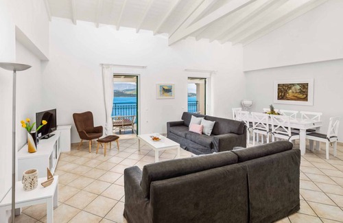 Agios Stefanos Villa | Villa ∙ 4 bedrooms ∙ 8 guests