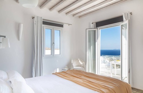 Kalafatis Villa | Villa ∙ 8 bedrooms ∙ 16 guests