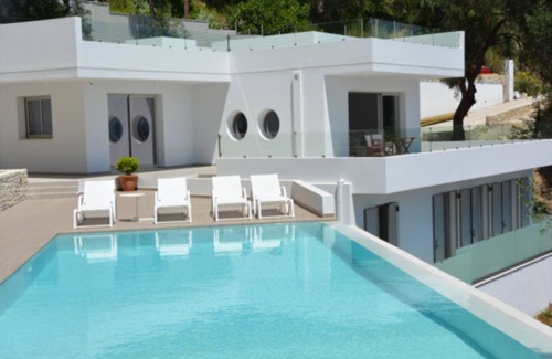 Barbati Villa | Villa ALGEOS between sky and crystal clear sea