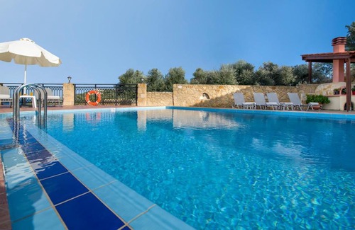 Stalos Villa | Villa Anna