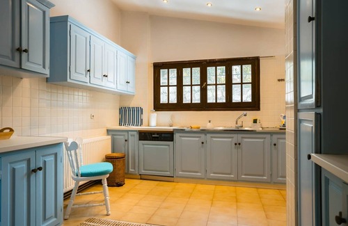 Kommeno Villa | Villa Anser - Four Bedroom Villa, Sleeps 10