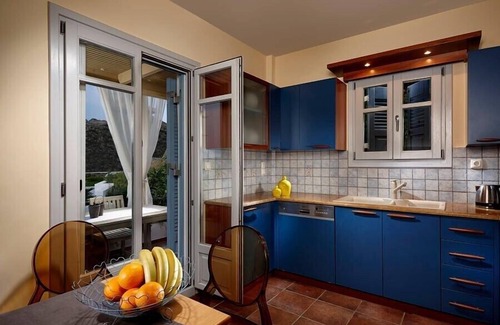 Maragas House | Villa Azure with Pool & Sea View – 3BR, 6 Guests