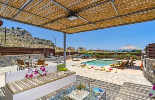 Lardos Villa | Villa Chloe Seastone by Villa Plus