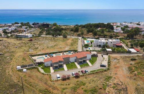 Lardos Villa | Villa Chloe Seastone by Villa Plus