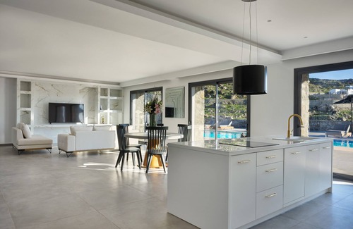 Paraga Villa | Villa Christy, Villa Christy