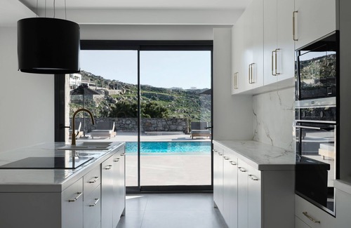 Paraga Villa | Villa Christy, Villa Christy