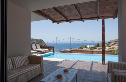 Pefkos Villa | Villa Edith