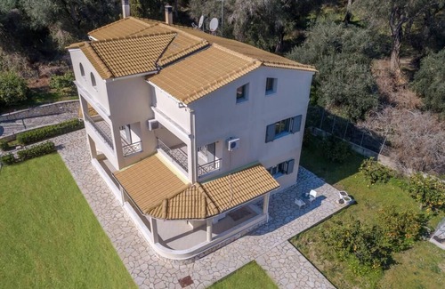 Kavos Villa | Villa Elegio by CorfuEscapes