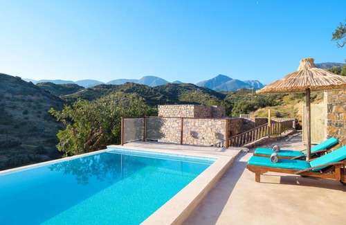 Mochlos Villa | Villa Fegari - One Bedroom Villa, Sleeps 4