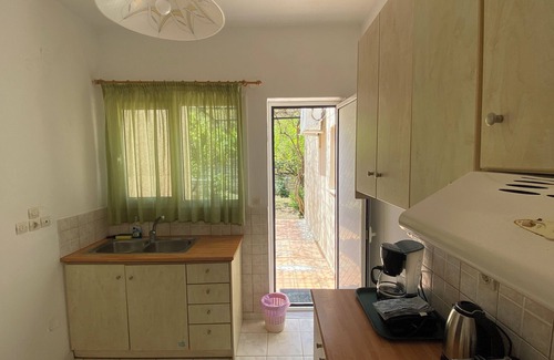 Adelianos Kampos Villa | Villa George, on Beach Front