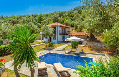 Skopelos Town Villa | Villa Glysteri: Large Private Pool, Walk to Beach, A/C