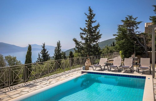 Evreti House | Villa Helios