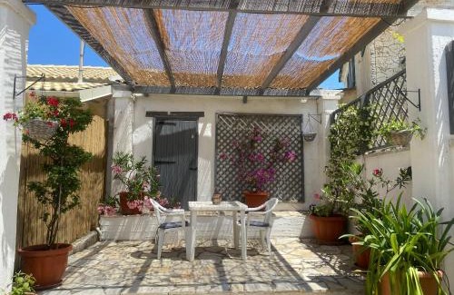 Petaleia House | Villa Jasmine, Sea and Mountain View in peaceful hamlet