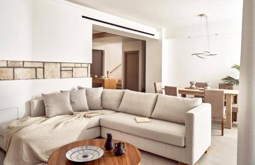 Neromilos Villa | Villa Julieta 1 by Villa Plus