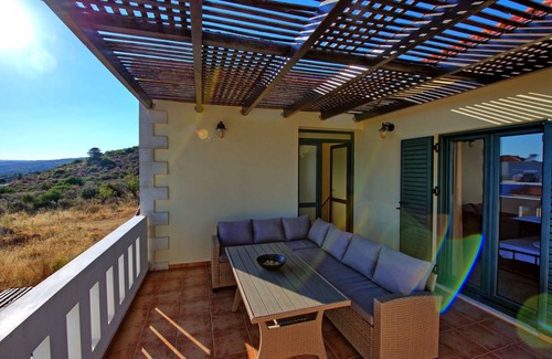 Makhairoi Villa | Villa Koules