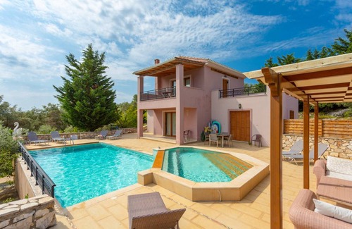 Meganisi Villa | Villa Kyknos
