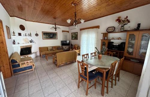 Fanari House | Villa Lazaros