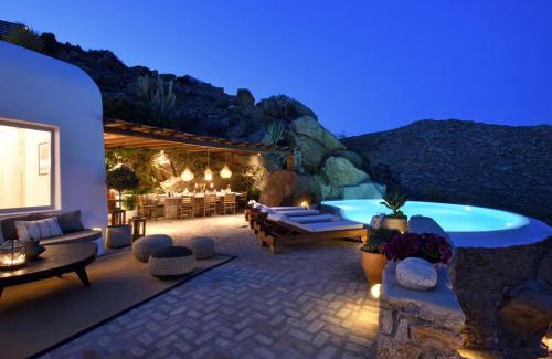Paraga Villa | Villa Leo - Sea View Elegance and Infinity Pool