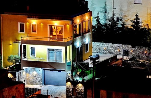 Gefira Mpania Villa | Villa Lepanto(3 bdrm-3 wc, parking, central-quiet)