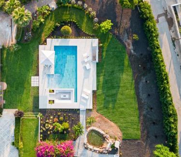 Atsipópoulon Apartment | Villa Mediterranean Oasis