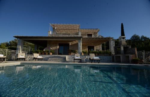 Petaleia Villa | Villa Melanthi Kassiopi Corfu