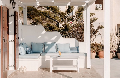 Naxos Town Villa | Villa of Roses - Private villa with pool