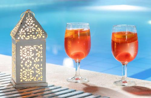 Roda Villa | Villa Paradiso: Near beach, superb pool and garden