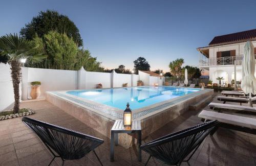 Roda Villa | Villa Paradiso: Near beach, superb pool and garden