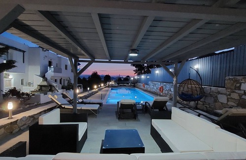 Naxos Town Villa | Villa Parisi Naxos 1 & Free Car Rental