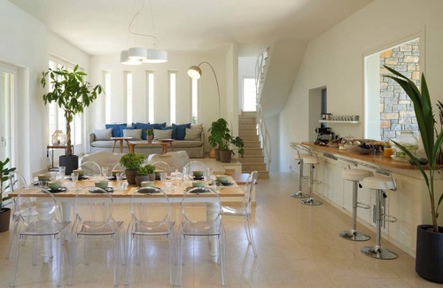 Agios Nikolaos Villa | Villa Queen - 8 bedrooms | heated pool