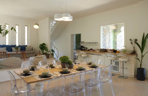 Agios Nikolaos Villa | Villa Queen - 8 bedrooms | heated pool