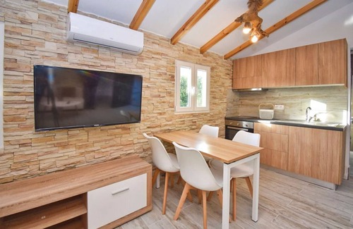 Sinarades Villa | Villa Rahu - Four Bedroom Villa, Sleeps 8