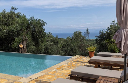 Petaleia Villa | Villa Sarakinos. A spacious, private villa with sea view
