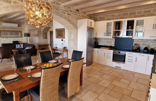 Atsipópoulon Villa | Villa Stella absolute privacy in a secluded location with Heatable pool