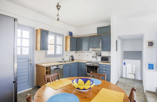 Vourkari House | Villa Thea